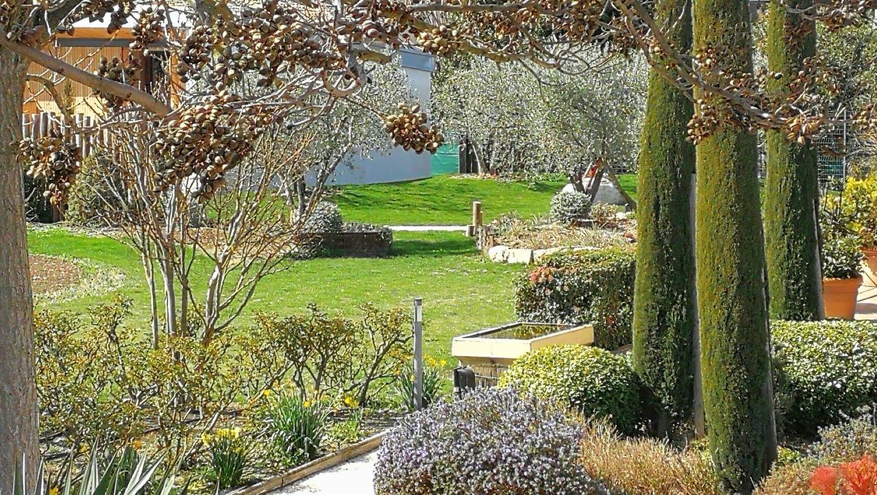 Maison D'Hotes Le Pre Gourmand - Adults Only Eyragues Exterior photo