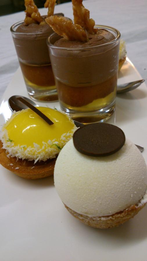 Maison D'Hotes Le Pre Gourmand - Adults Only Eyragues Exterior photo