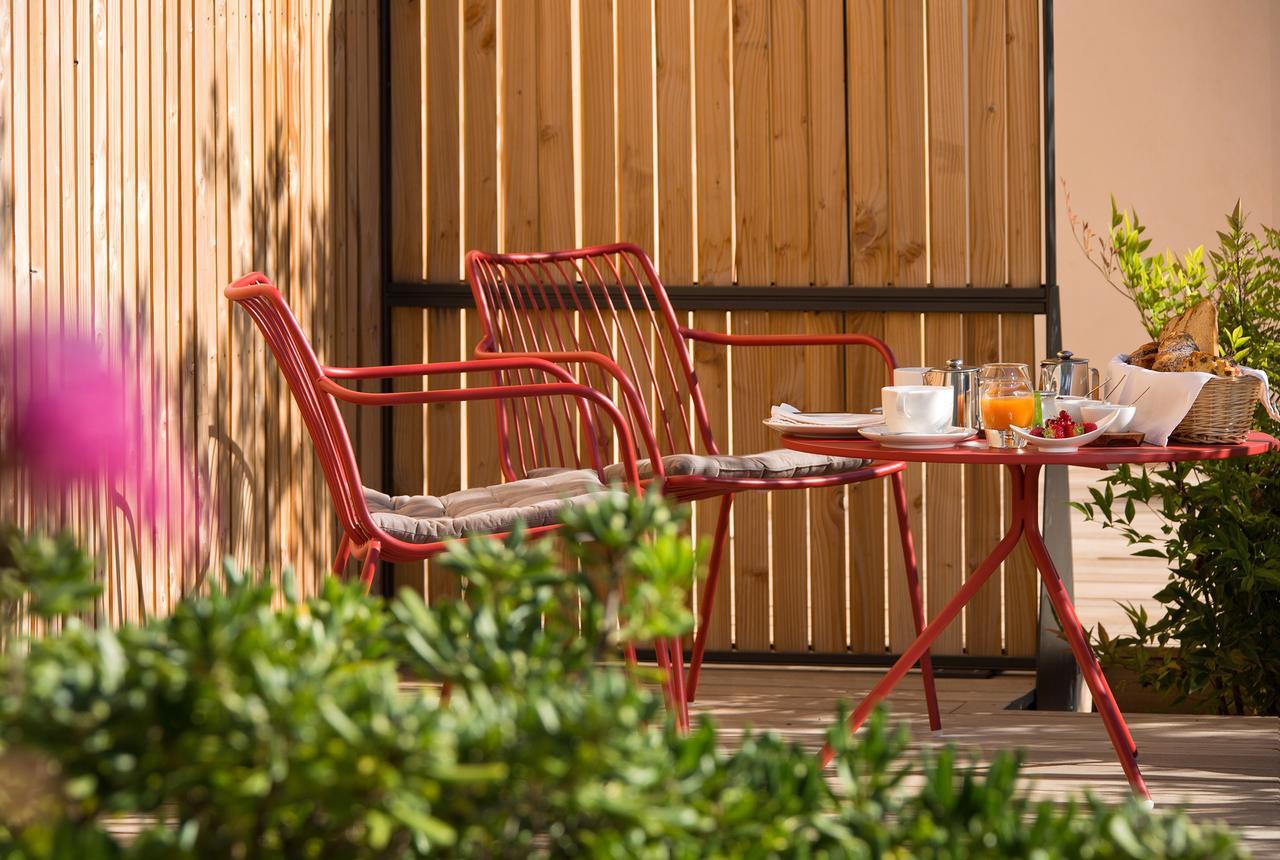 Maison D'Hotes Le Pre Gourmand - Adults Only Eyragues Exterior photo